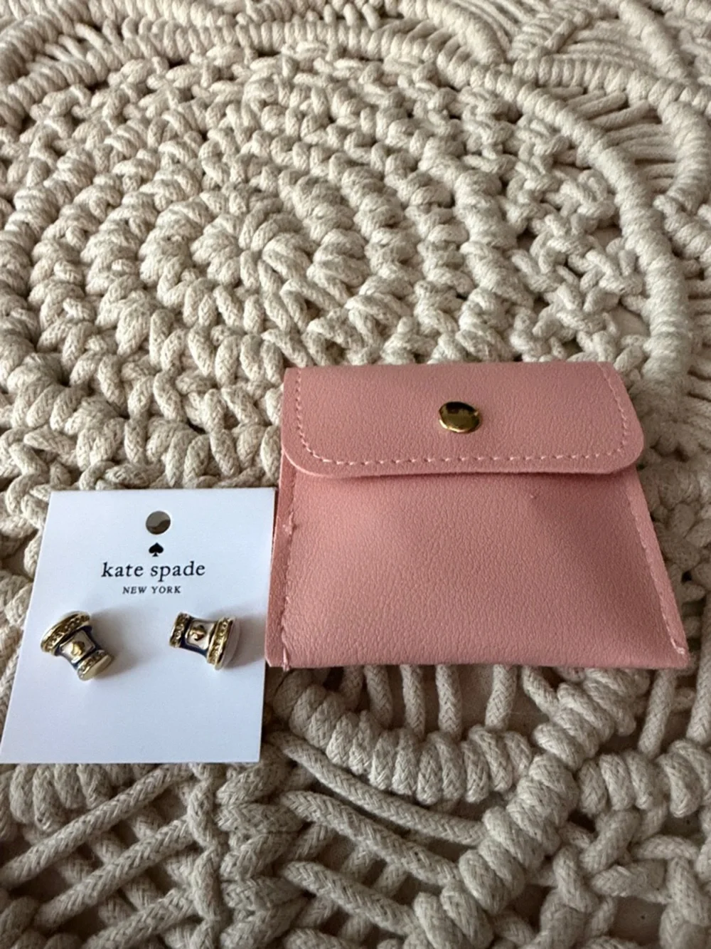 kate spade pink leather coin pouch with gold-tone stud earrings - Picture 2 of 5